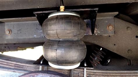 Semi truck air bag